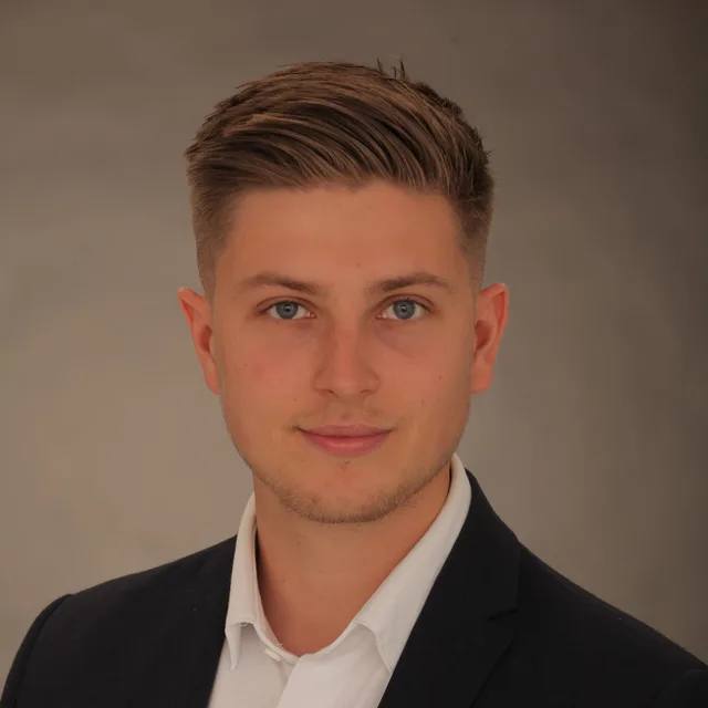 Henrik Schmitz, Vertriebsleitung